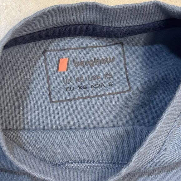 Berghaus Big Logo Lot of 2 Men’s T-Shirts – Black & Blue – Size XS Outdoor - Picture 5 of 12